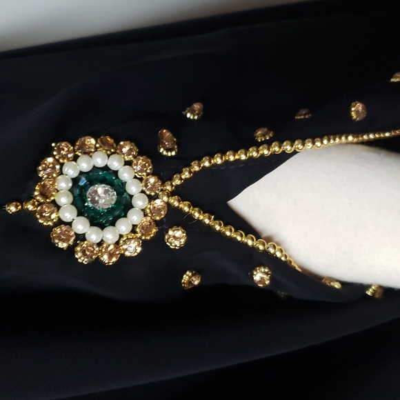 Luxurious Dubai Fashion Abaya Dress - Picture 9 of 9